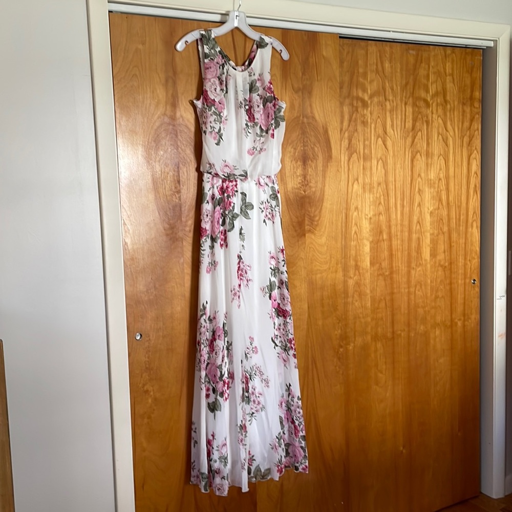 Gorgeous Floral Maxi Dress with Slit